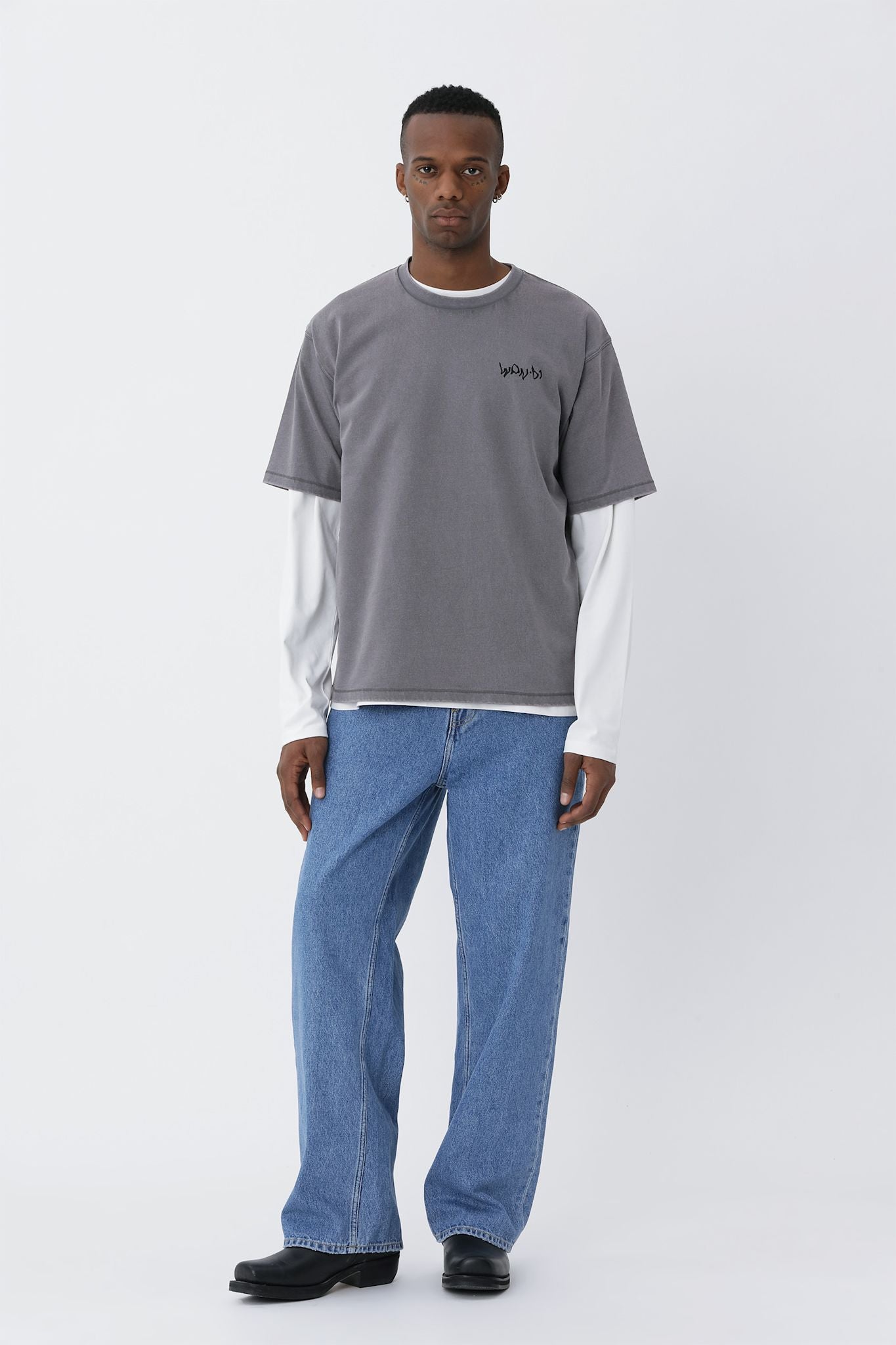 LA.01 Logo T-shirt - Charcoal Gray