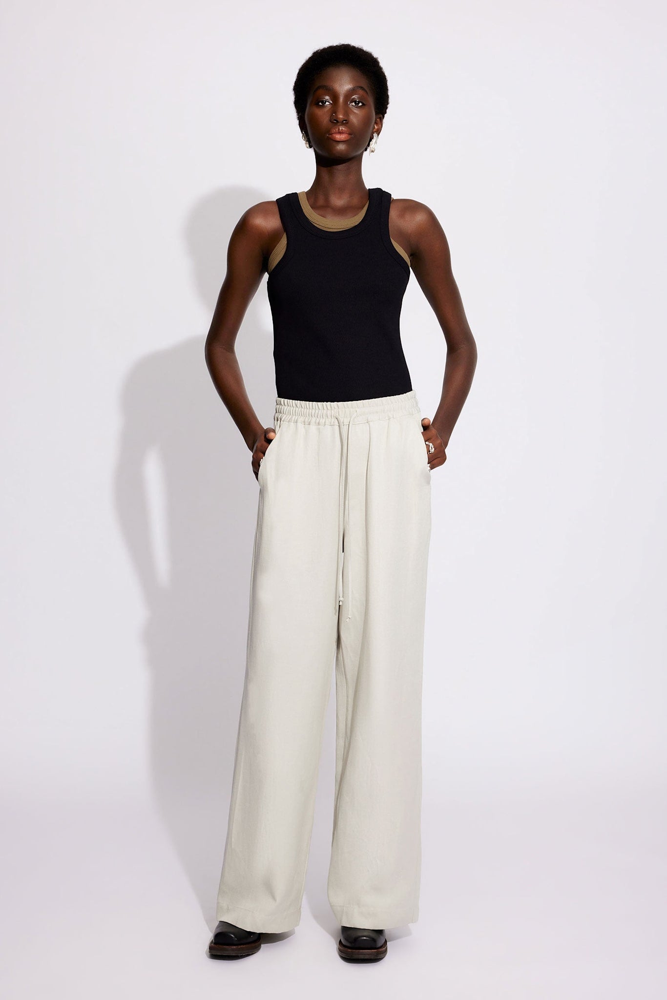 Won Hundred Women Stormy Trousers Moonstruck