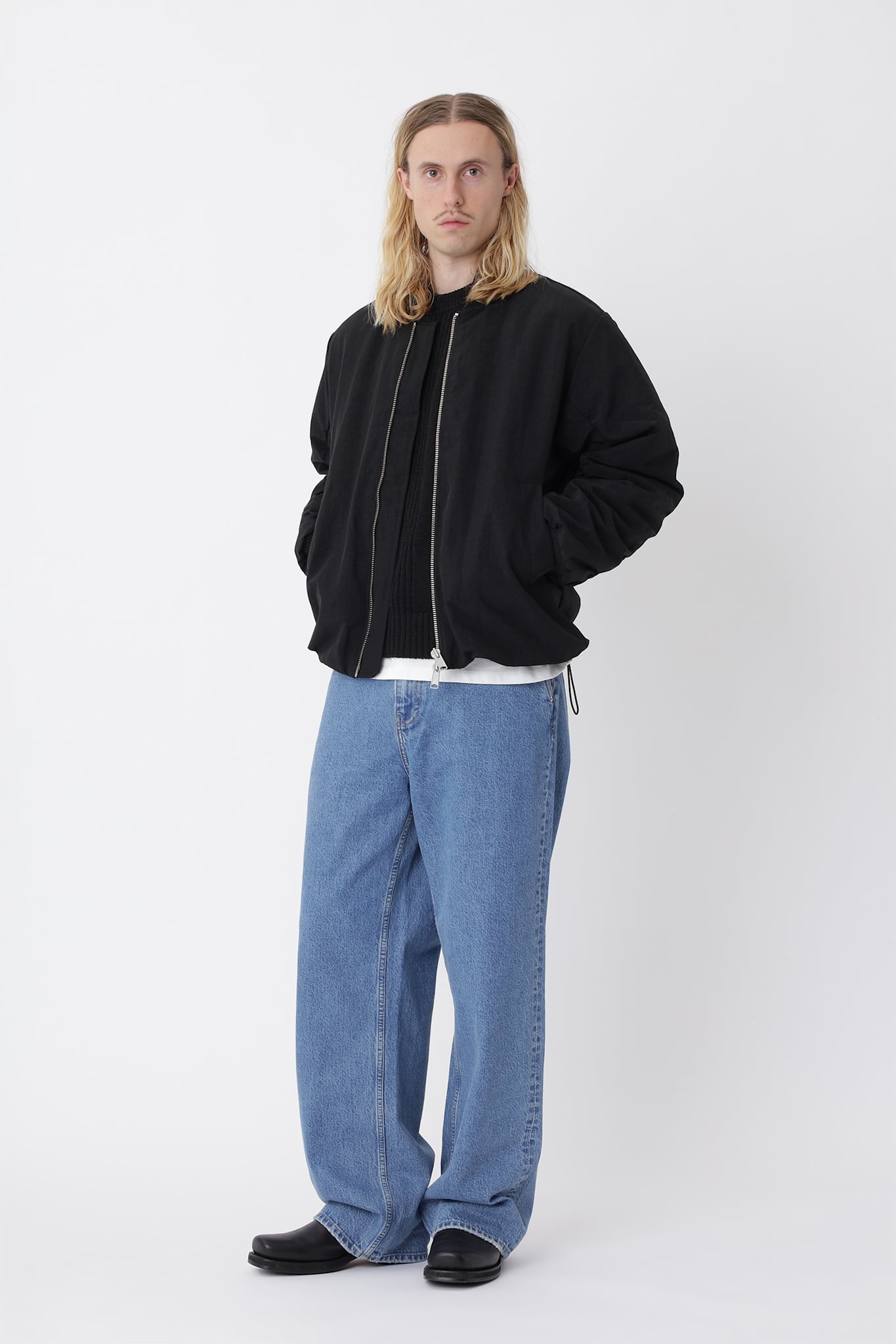 Zain.01 Bomber Jacket - Black