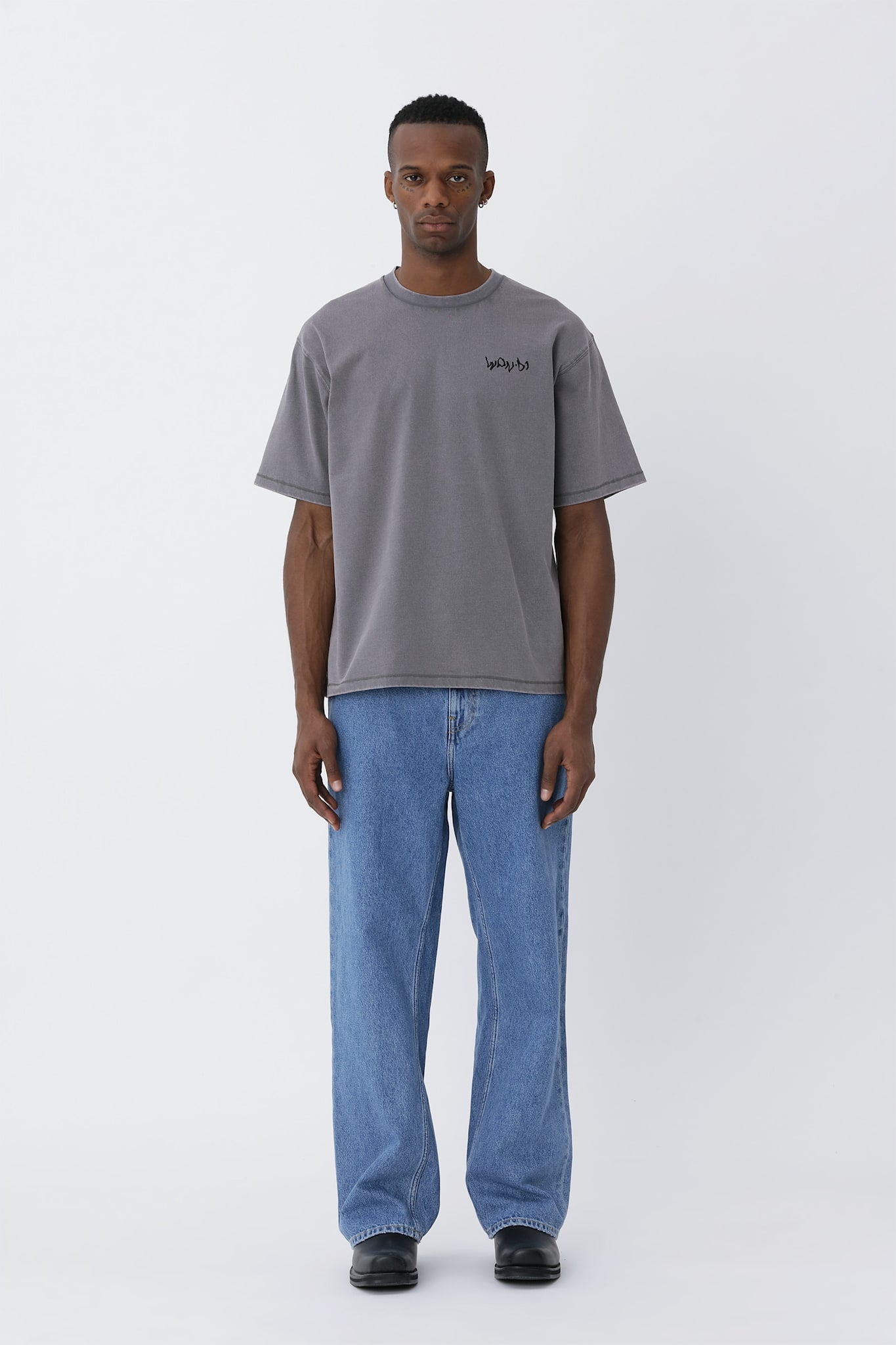 LA.01 Logo T-shirt - Charcoal Gray