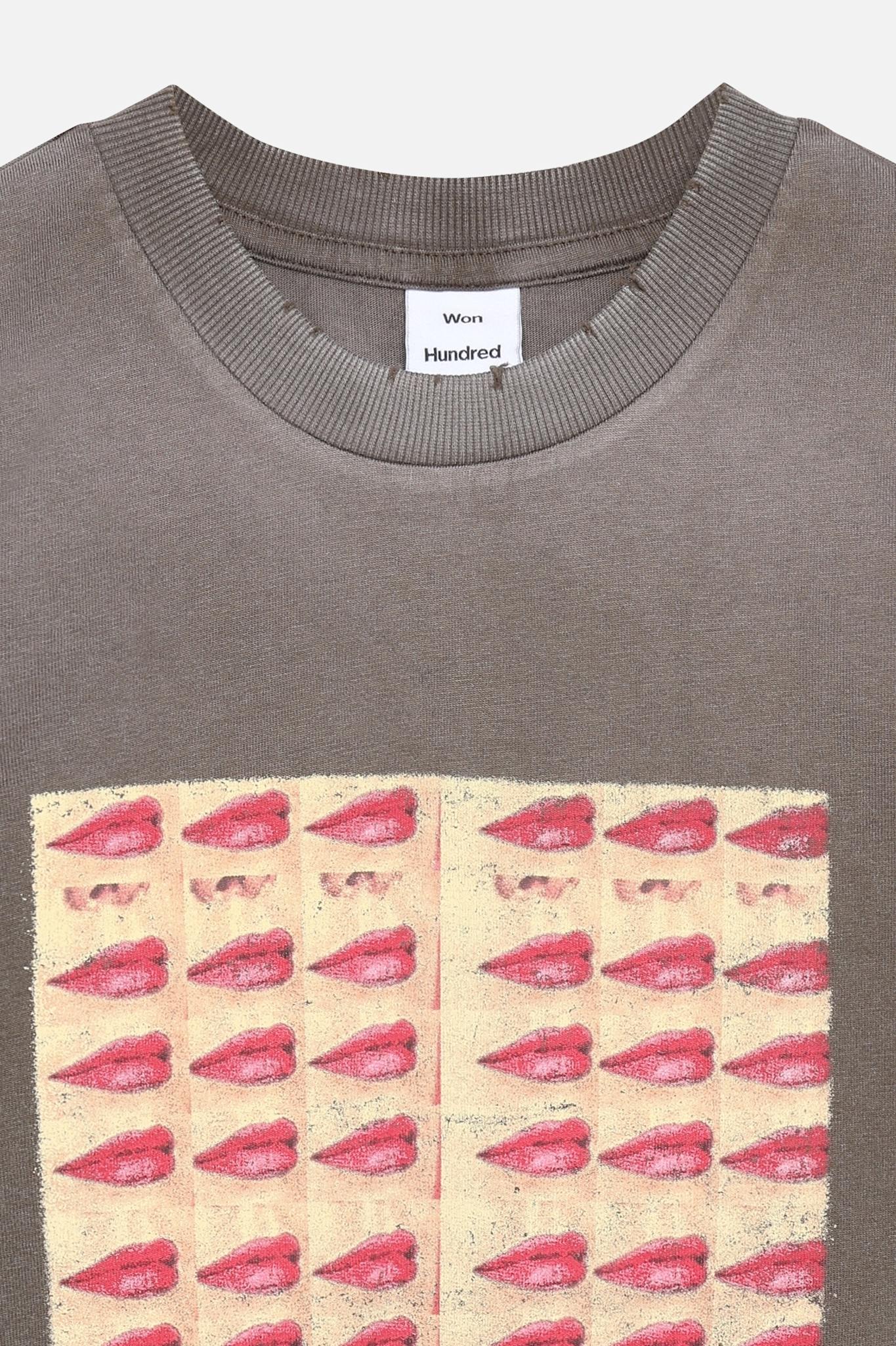 Vera Kisses T-Shirt