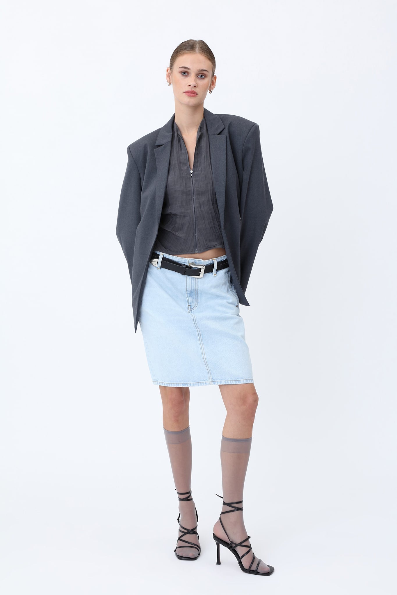 Anora Blazer