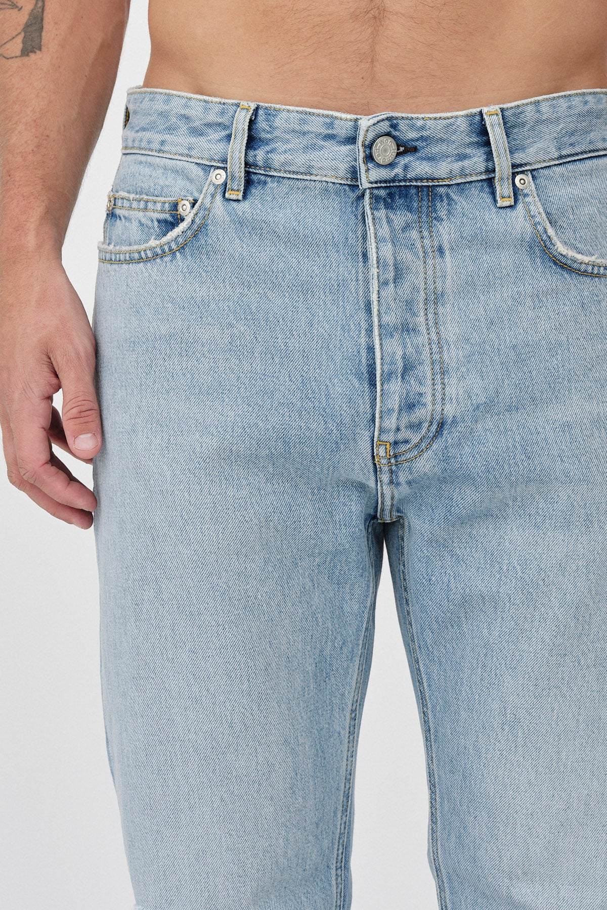 Won Hundred Men Ben Ripped Wash 4 5-Pockets Ripped Wash 4