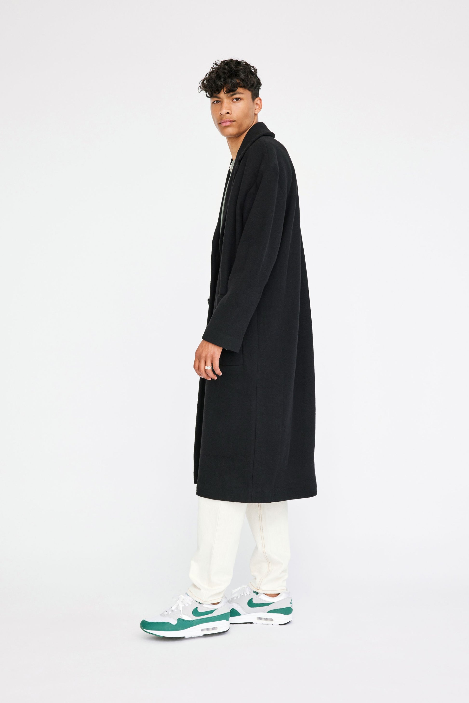 Won Hundred Men Cassius Coat Outerwear Black